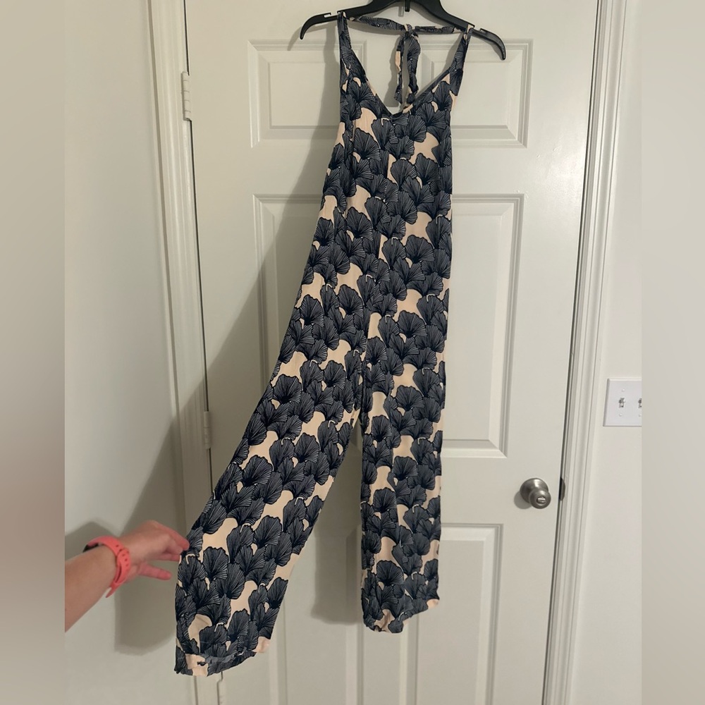 Ava Sky halter jumper